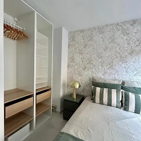 Carre D'or - Private Garage Apartment Menton
